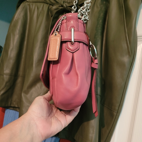 Coach #17825 leather like new chain strap - Picture 14 of 16